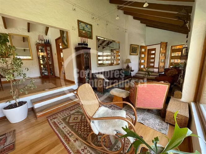 CASA en venta de 5 D en cond. Refugios del Arrayán