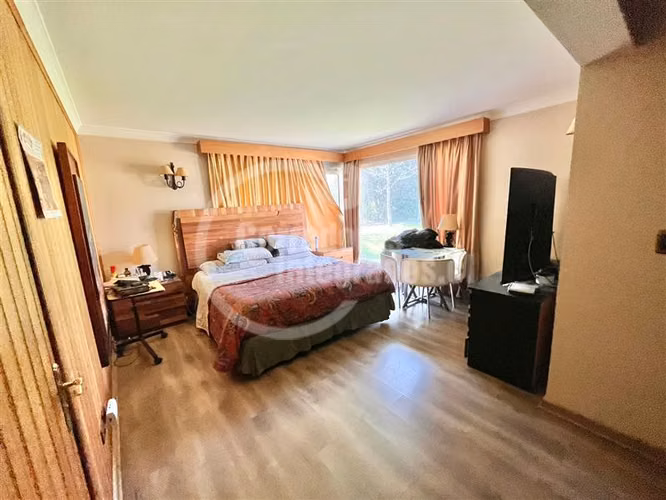 Casa en venta de 11 dorm. en Chicureo