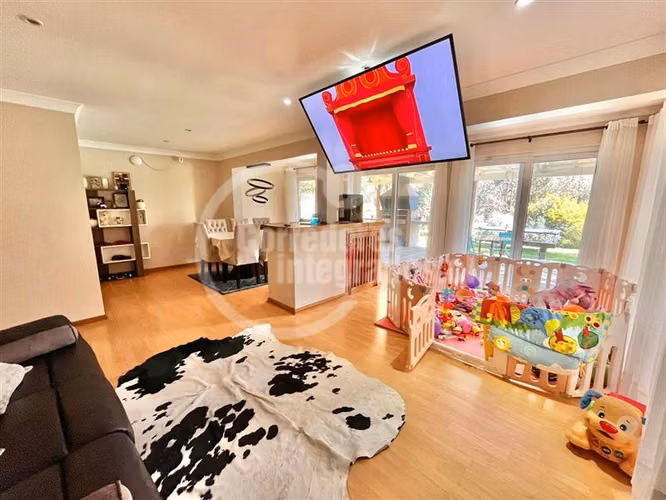 Casa en venta de 11 dorm. en Chicureo