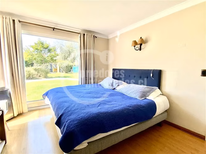 Casa en venta de 11 dorm. en Chicureo