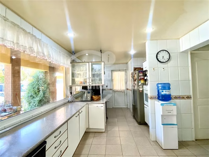 Casa en venta de 11 dorm. en Chicureo