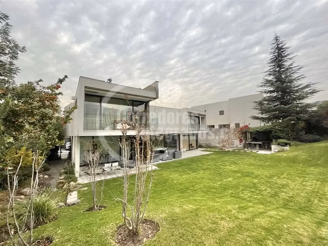 Casa en venta de 4 dorm.Piedra Roja Colina