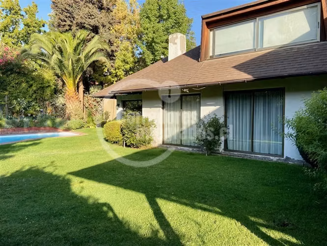Gran casa Casa en venta de 7 dorm ! San Francisco de Asís