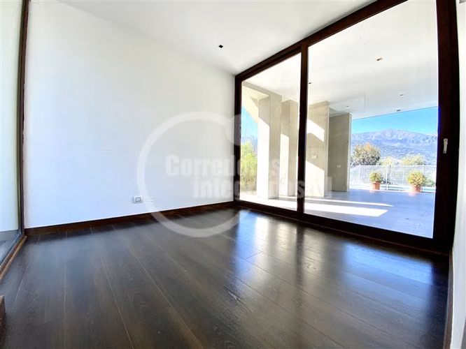 Casa en venta de 5 dorm. en Lo Barnechea - Imagen 13