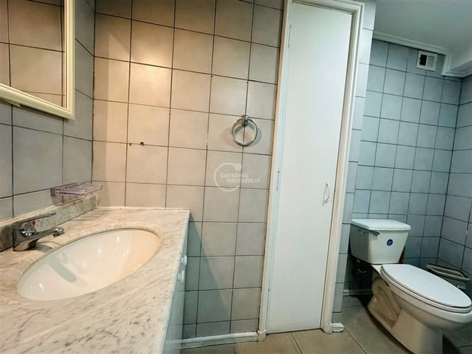 17 Privados, 5 baños, 4 estacionamientos, Providencia