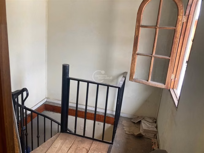 2 pisos. 5 Dorm. 2 Baños. Villa La Reina - Imagen 9
