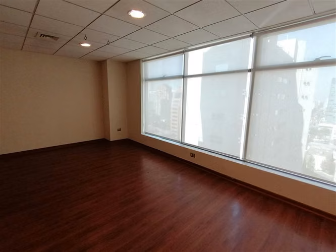 Moderna Oficina en Arriendo Las Condes, Amplia y Luminosa