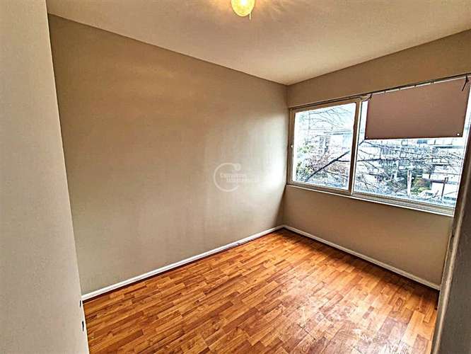 3 dormitorios, 2 baños. En piso 3, sin ascensor. La Reina - Imagen 8