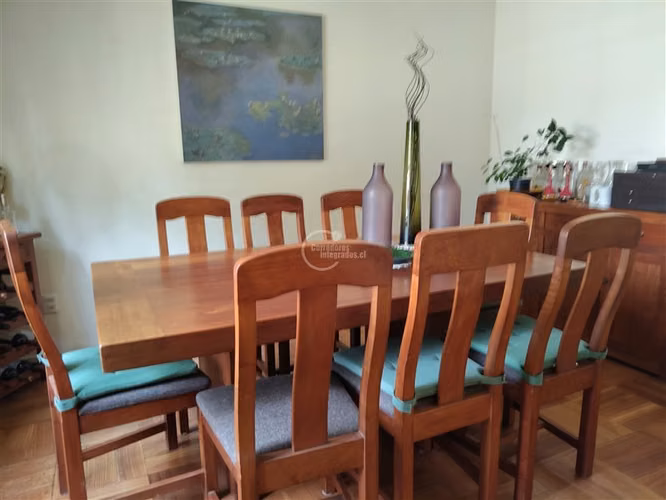Casa en venta de 5 dorm. en Ñuñoa con depto. interior