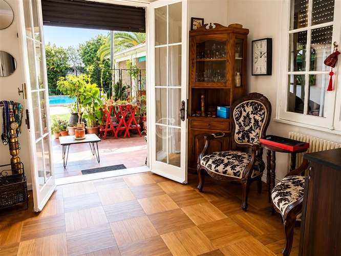 Casa en venta de 5 dorm. en Ñuñoa con depto. interior - Imagen 3