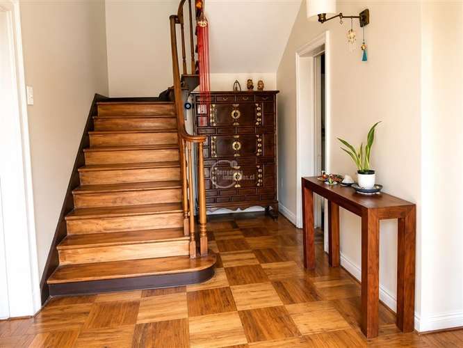 Casa en venta de 5 dorm. en Ñuñoa con depto. interior - Imagen 4