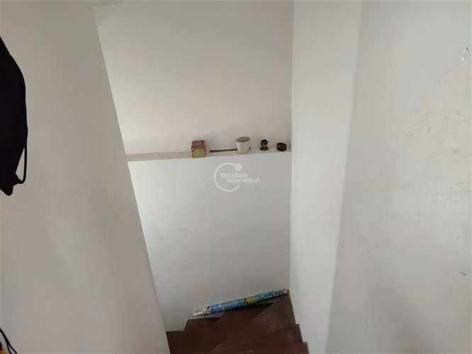 Casa en venta de 5 dorm. en Ñuñoa con depto. interior