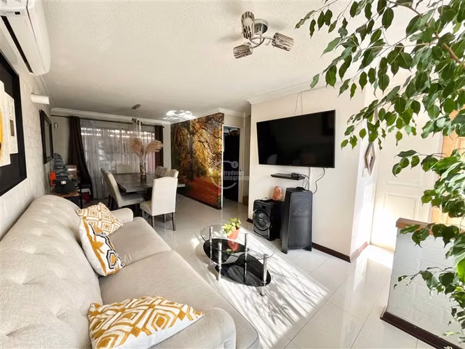 Casa en arriendo de 3 dorm. en Cerrillos