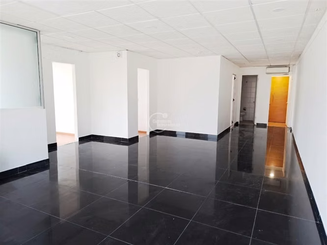 Oficina en arriendo en Providencia, Metro Manuel Montt