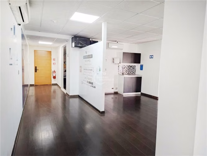 Oficinas en arriendo en Providencia, Metro Manuel Montt