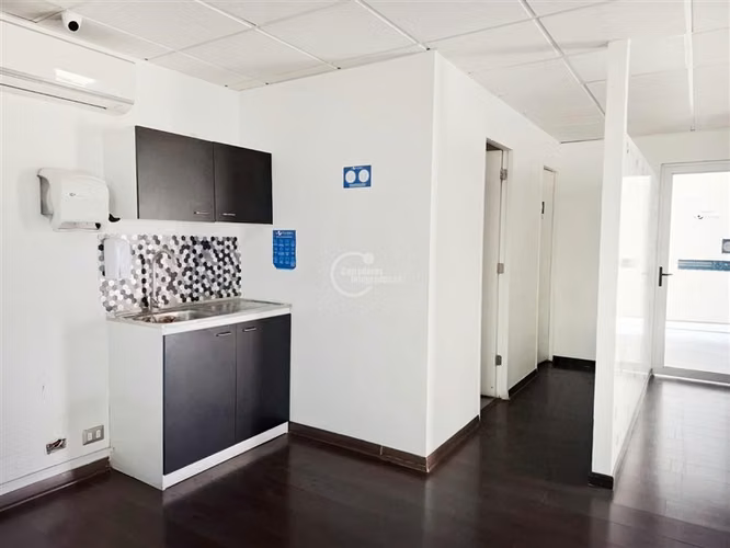 Oficinas en arriendo en Providencia, Metro Manuel Montt