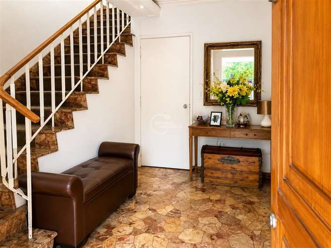 Casa luminosa, amplia, familiar plaza Dinamarca Providencia