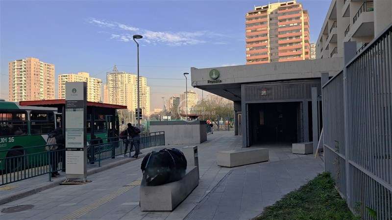 Local Comercial Primer piso Edificio Residencial CCTV - Imagen 9