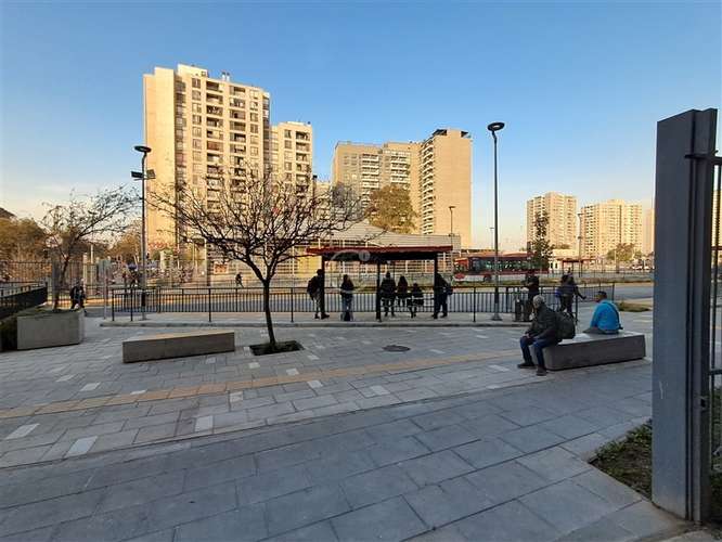 Local Comercial Primer piso Edificio Residencial CCTV - Imagen 4