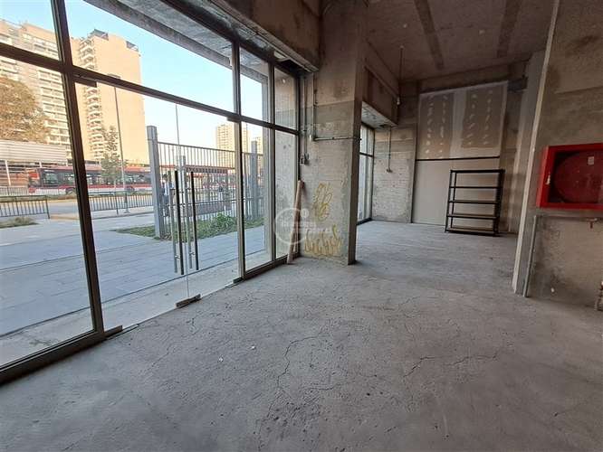 Local Comercial Primer piso Edificio Residencial CCTV - Imagen 5