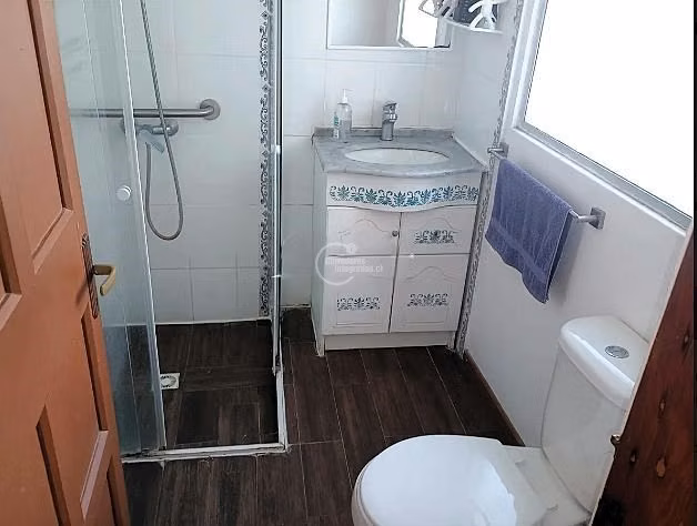 565 m2, Con Piscina. 3 dorm. 3 baños en Olmué