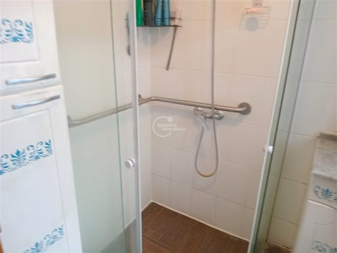 565 m2, Con Piscina. 3 dorm. 3 baños en Olmué