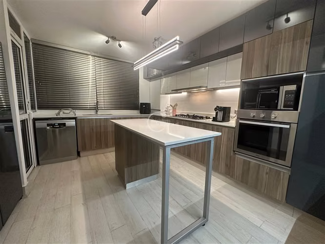 Exclusivo depto con azotea, piscina y quincho privado