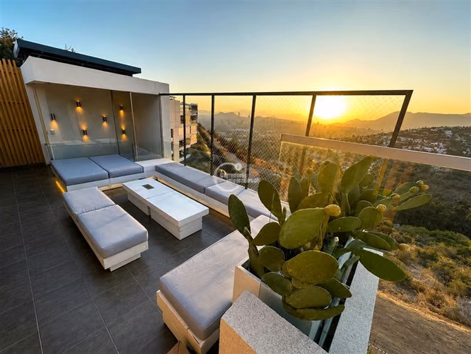 Exclusivo depto con azotea, piscina y quincho privado