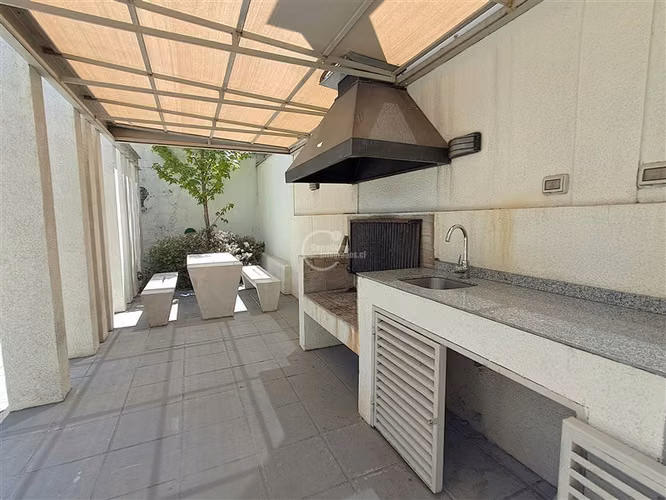 UF 7.900 Depto venta de 3 D. 2 B - 2 Est 1 Bodega La Reina