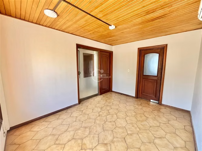 Oficina en arriendo en La Cisterna