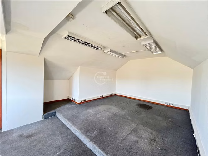 Oficina en arriendo en La Cisterna