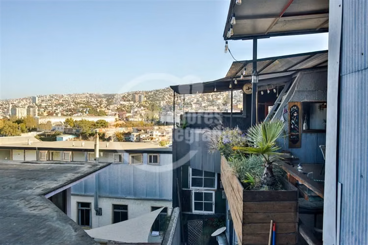 Local Comercial en venta en Valparaíso, Hostal Restobar