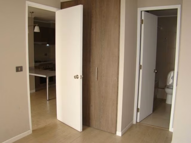 1 dormitorio, 1 baño, Estacionamiento y Bodega. San Miguel