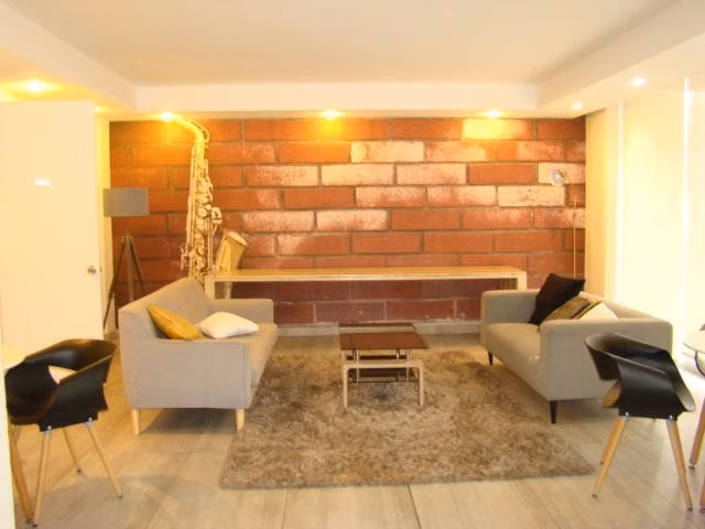 1 dormitorio, 1 baño, Estacionamiento y Bodega. San Miguel