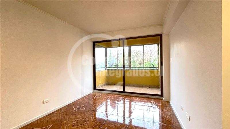 2 Dormitorios, 1 Baño, 1 Bodega en Barrio Yungay - Imagen 2