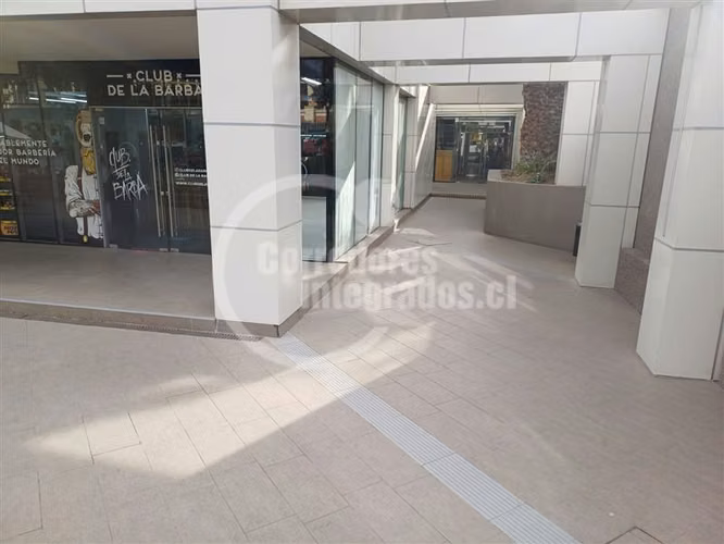 Oficina en venta en Ñuñoa buena ubicacion cerca del metro.