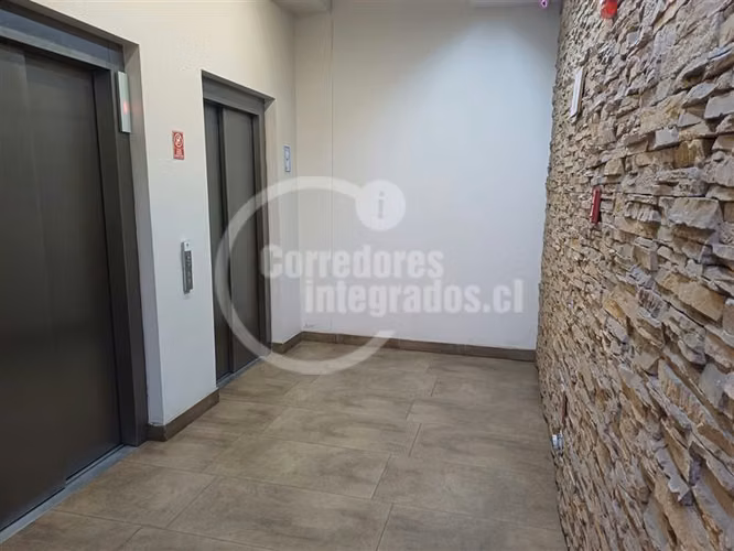 Oficina en venta en Ñuñoa buena ubicacion cerca del metro.