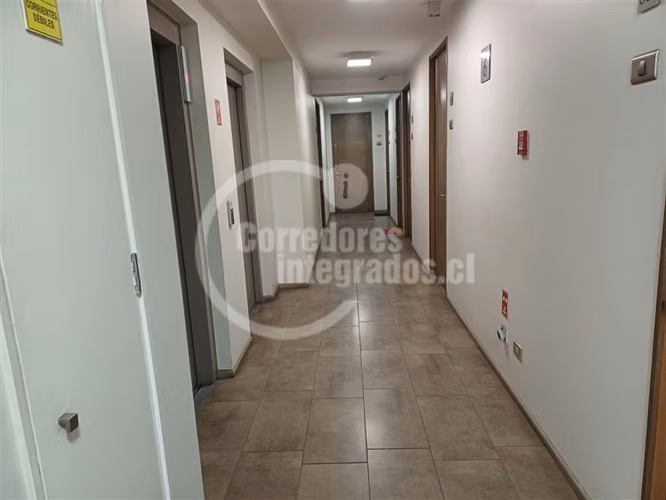 Oficina en venta en Ñuñoa buena ubicacion cerca del metro.