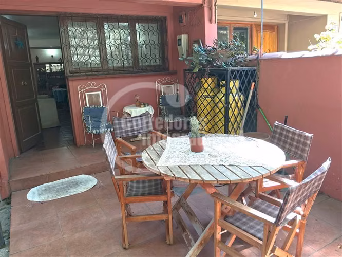 CASA COMERCIAL en venta de 5 dorm. en Lo Barnechea
