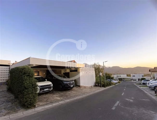 Casa en venta de 3 dorm. en Puente Alto