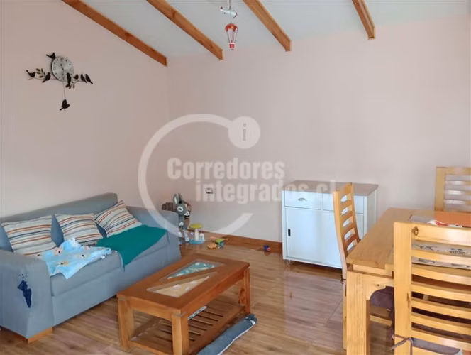 Casa, 7 Dorm. en Sector Tranquilo De Til Til.