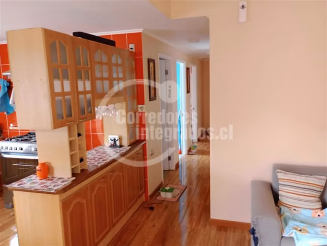 Casa, 7 Dorm. en Sector Tranquilo De Til Til.