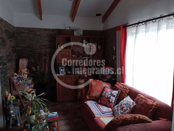 Casa, 7 Dorm. en Sector Tranquilo De Til Til.