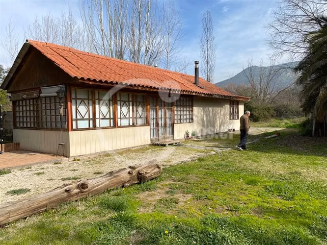 Casa en venta de 4 dorm. en Pirque