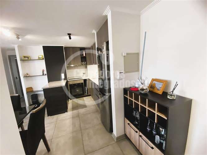 REBAJADO precio final de 3 D. 2 B 2 Est. 1 Bodega en Macul - Imagen 4
