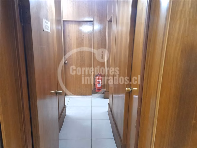ACEPTO OFERTA , amplisima oficina 10 privados
