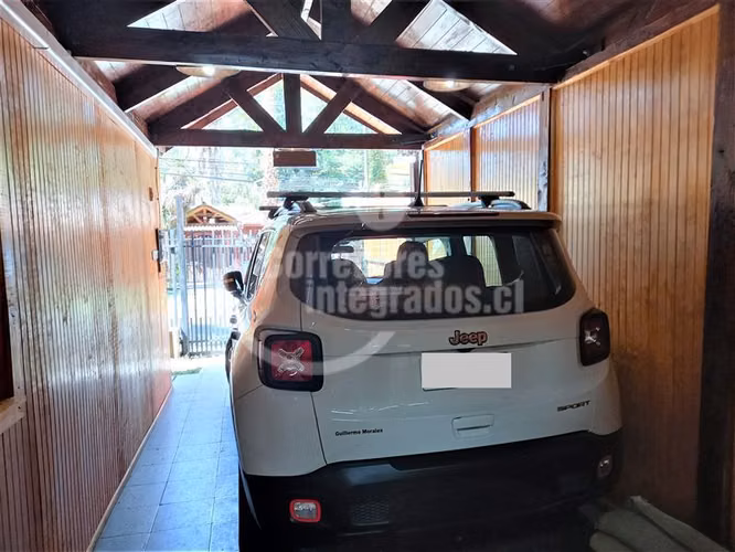 Casa en venta de 4 dorm. en La Florida