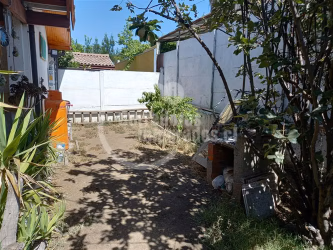 Casa en venta de 4 dorm. en La Florida