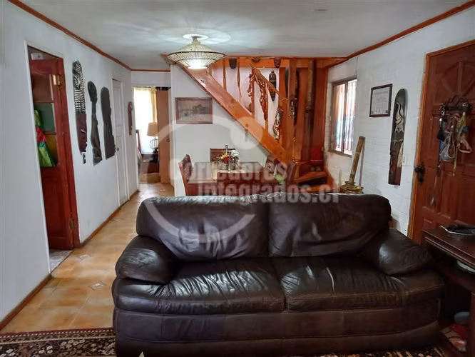Casa en venta de 4 dorm. en La Florida