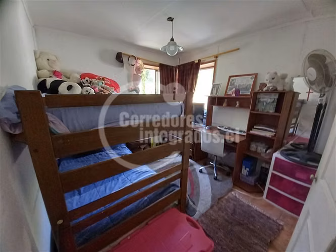 Casa en venta de 4 dorm. en La Florida